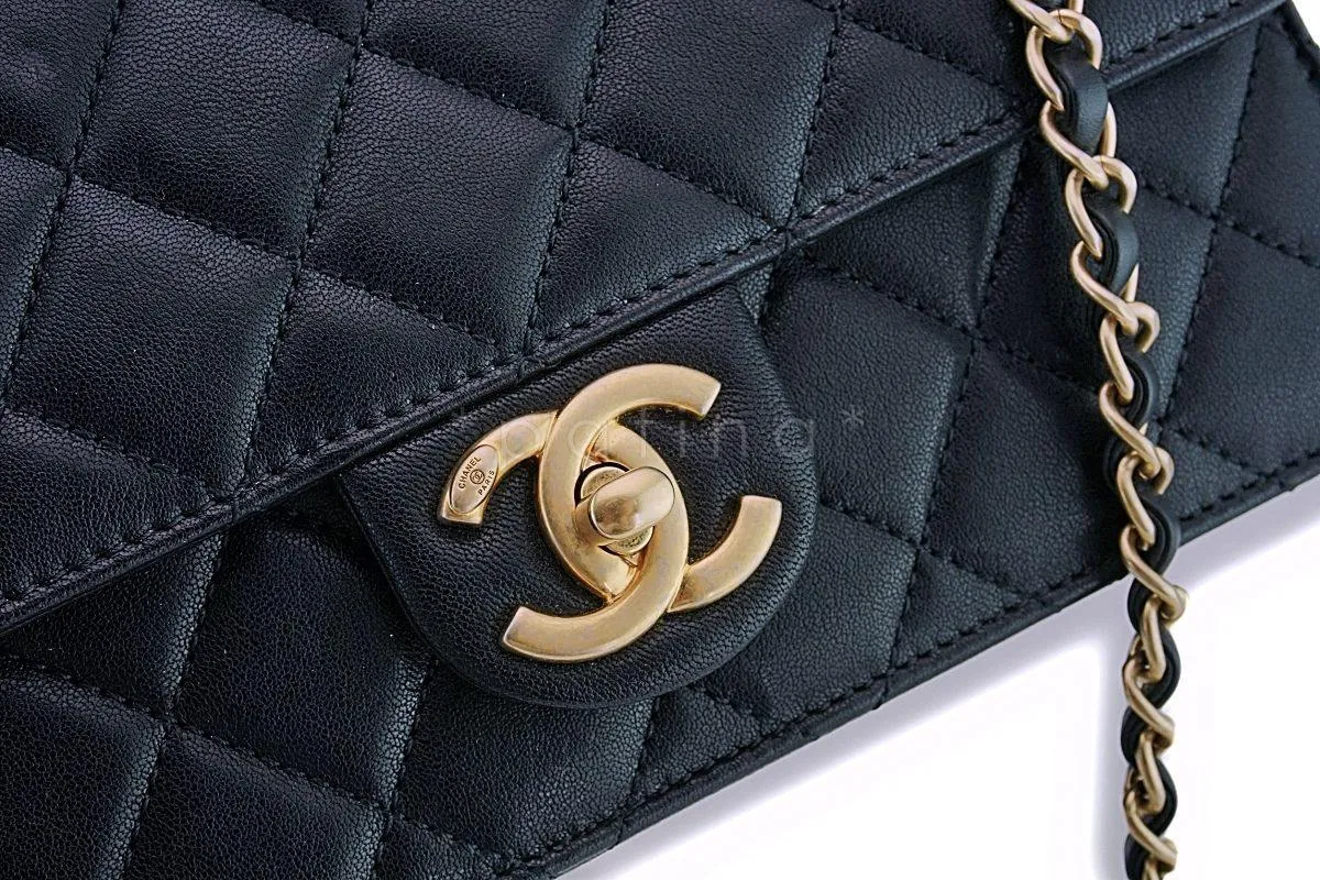 19S Chanel Black Lambskin Chic Pearls Classic Limited Mini Pearl Flap Bag GHW