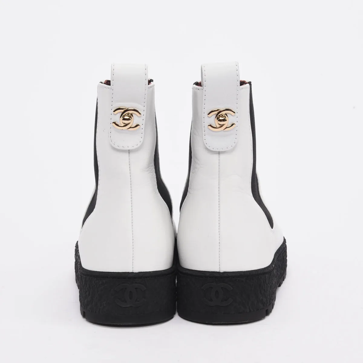 Chanel White Leather Icon Boots 37.5