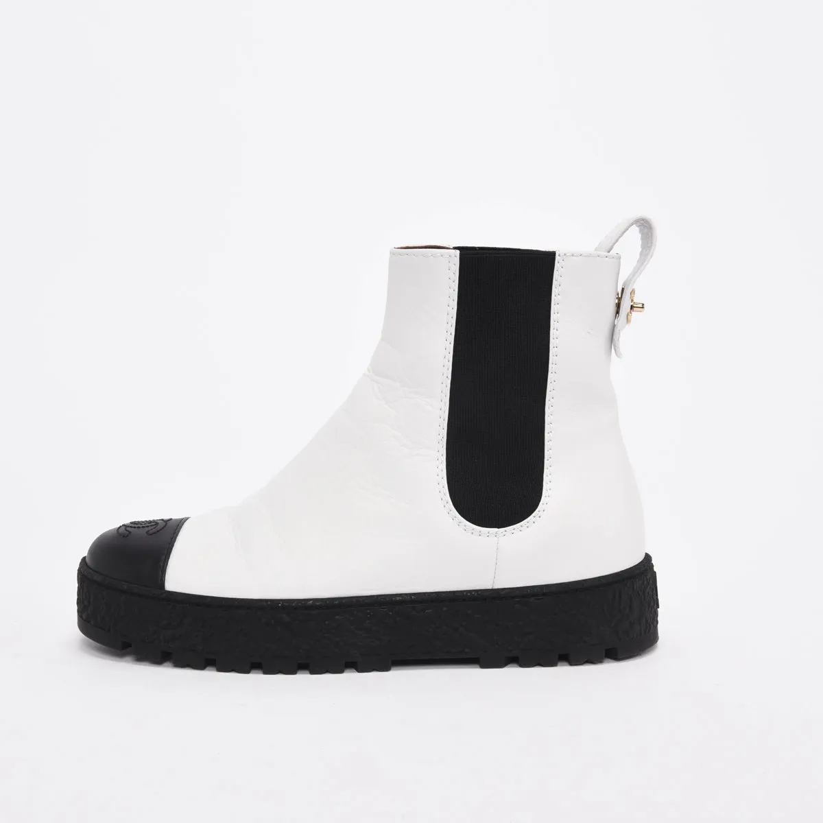 Chanel White Leather Icon Boots 37.5