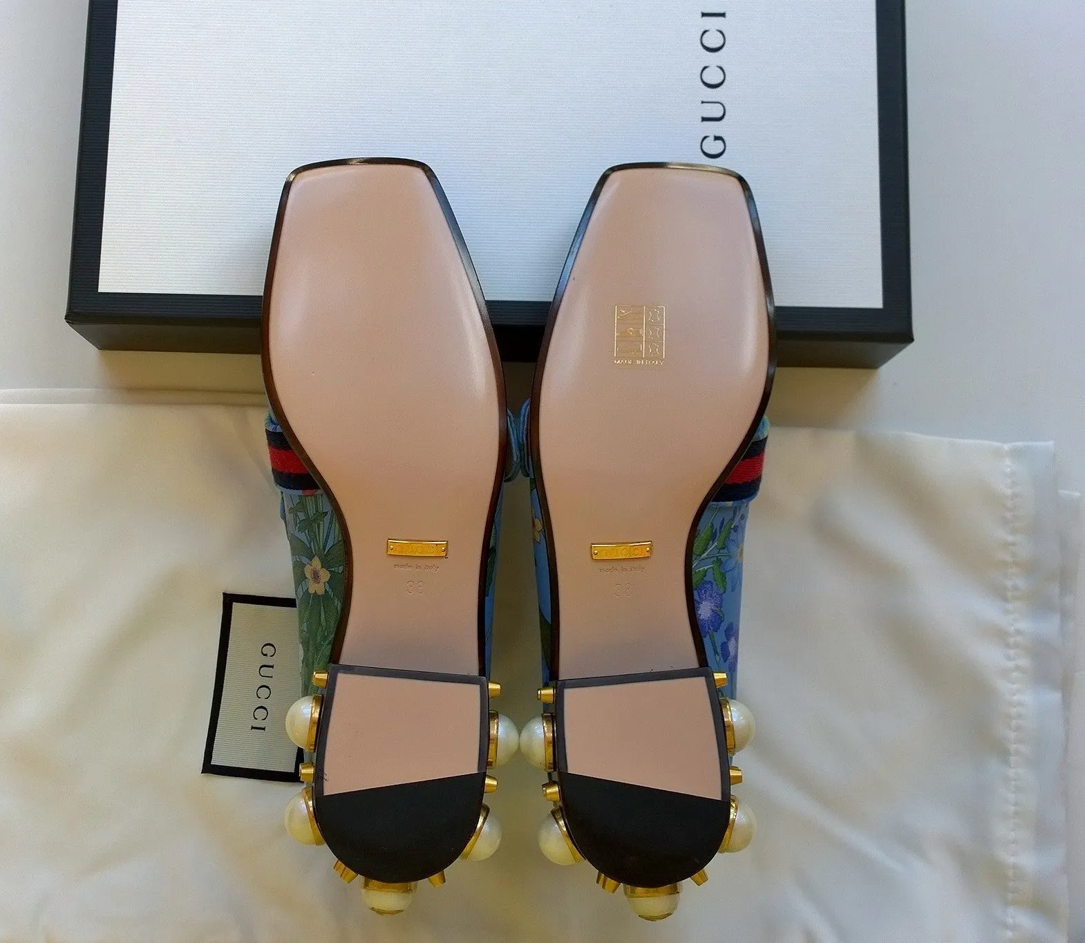 Gucci Blue Leather Flowers Loafers with GG studded Pearls