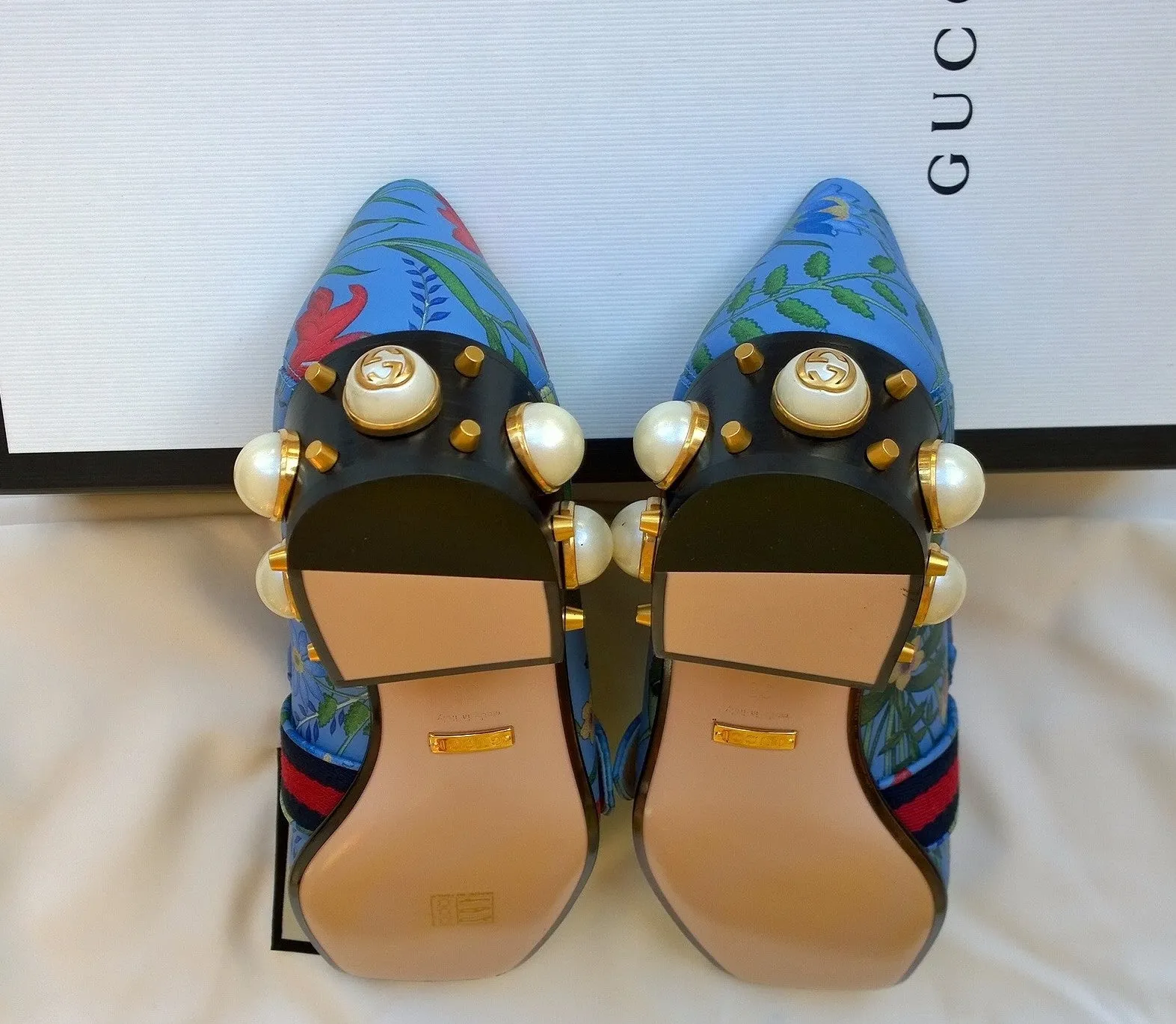 Gucci Blue Leather Flowers Loafers with GG studded Pearls